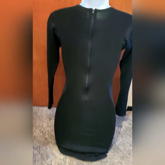 STUNNING lux stretchy black dress with gold beaded embroidery by Taris Stars szM - Picture 3 of 8